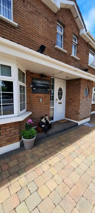 Conn Oriel B&B Тралий Екстериор снимка