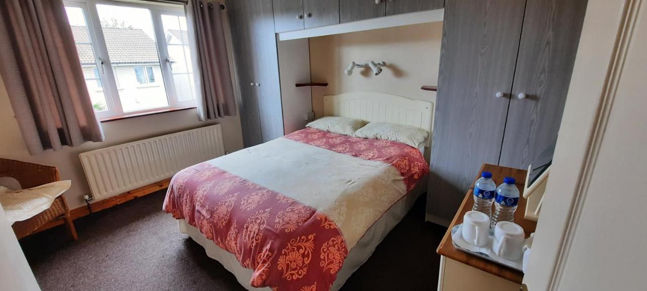 Conn Oriel B&B Тралий Екстериор снимка